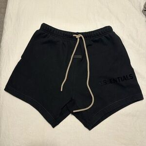 Essential sweat shorts